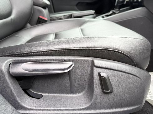 Used 2014 Volkswagen Jetta SE FWD image 32