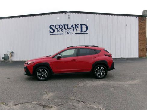 Used 2025 Subaru Crosstrek 2.5i Premium AWD/4WD image 1