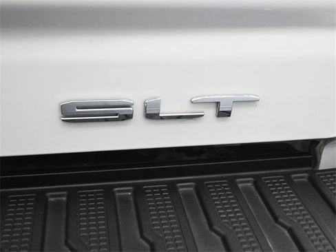 Used 2024 GMC Sierra 2500 SLT w/ SLT Convenience Package image 27