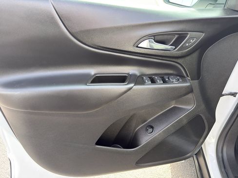 Used 2022 Chevrolet Equinox LT image 13