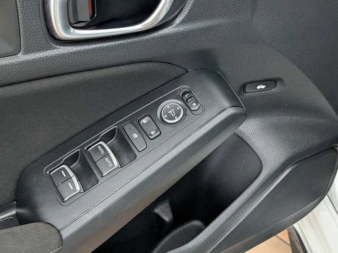 Used 2022 Honda Civic Sport image 14