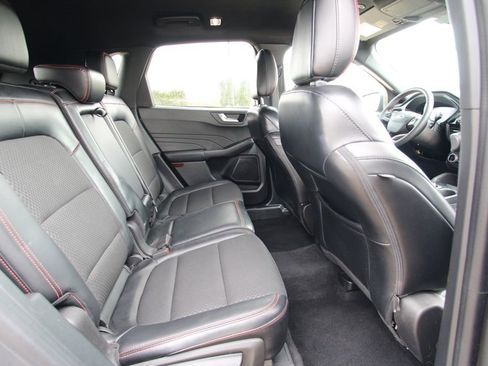 Used 2023 Ford Escape ST-Line image 9