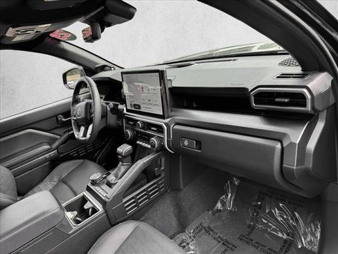 Certified 2025 Toyota 4Runner TRD Off-Road Premium w/ Tow Technology Package image 19