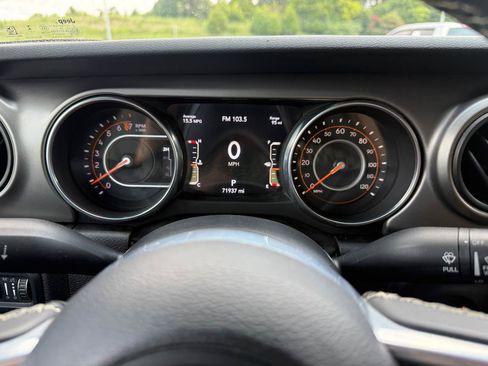 Used 2020 Jeep Gladiator Sport w/ Quick Order Package 24S AWD/4WD image 36