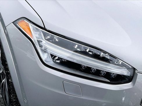 Certified 2024 Volvo XC90 B6 Plus w/ Protection Package image 33