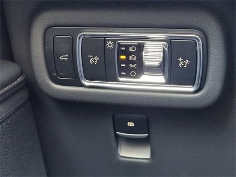 New 2026 Lincoln Nautilus Reserve image 21