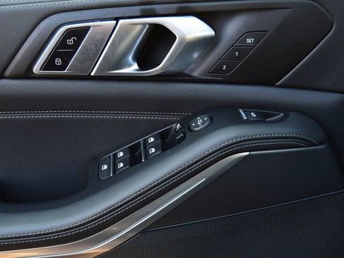 Used 2023 BMW X5 xDrive40i w/ Premium Package image 14