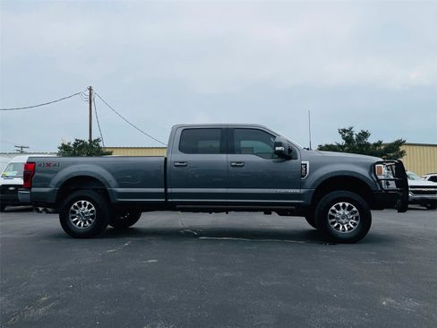 Used 2022 Ford F350 Lariat w/ Lariat Ultimate Package AWD/4WD image 3