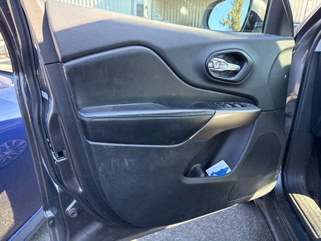 Used 2020 Jeep Cherokee Latitude Plus FWD image 8