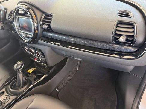 Used 2019 MINI Cooper Clubman ALL4 AWD/4WD image 30