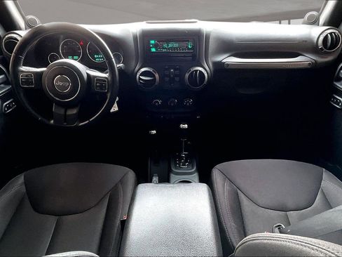 Used 2014 Jeep Wrangler Unlimited Sport w/ Quick Order Package 24S AWD/4WD image 16