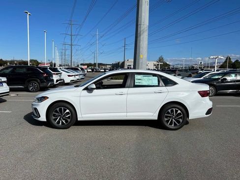 Used 2026 Volkswagen Jetta S FWD image 2