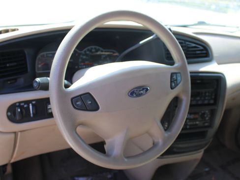 Used 2003 Ford Windstar LX FWD image 9