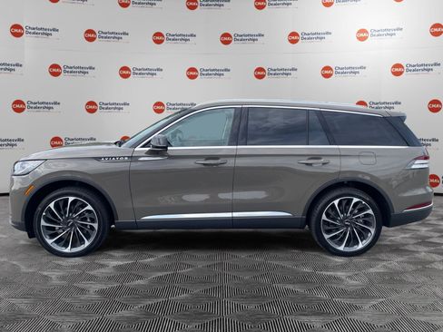 New 2026 Lincoln Aviator Reserve AWD/4WD image 2