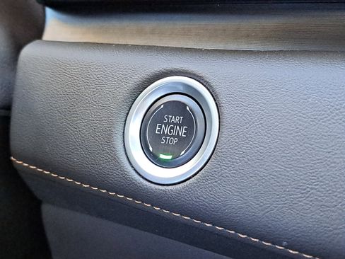 Used 2024 Cadillac Escalade ESV Sport w/ LPO, ONYX Package image 19