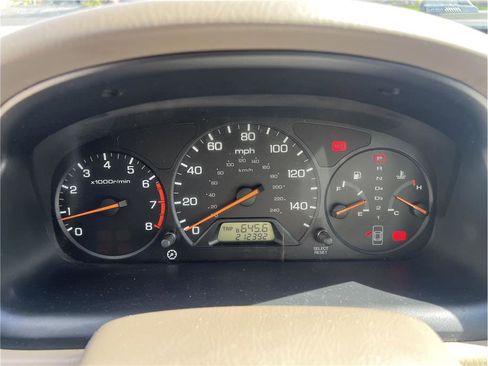 Used 2000 Honda Accord DX image 14