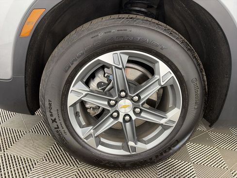Used 2025 Chevrolet Blazer LT AWD/4WD image 13