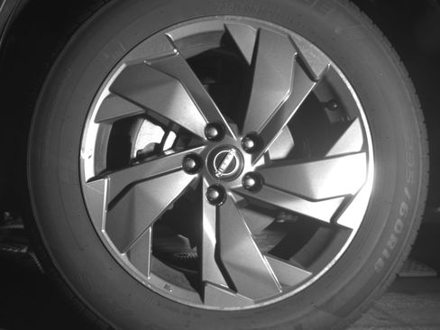 Used 2025 Nissan Rogue SV image 12