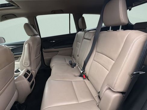 Used 2017 Honda Pilot EX-L image 16