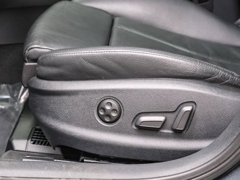 Used 2018 Audi A3 e-tron Premium Plus image 24