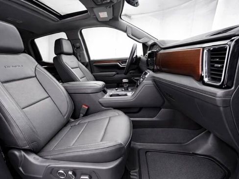 Used 2024 GMC Sierra 1500 Denali image 10