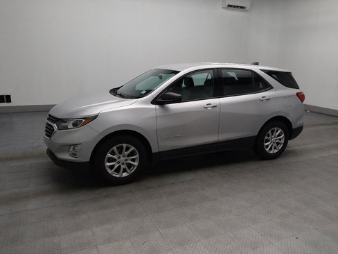 Used 2019 Chevrolet Equinox LS w/ LPO, Floor Liner Package image 2