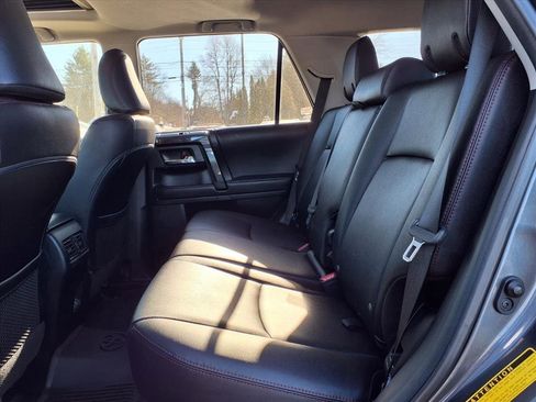 Used 2022 Toyota 4Runner TRD Off-Road Premium w/ Moonroof Package image 17