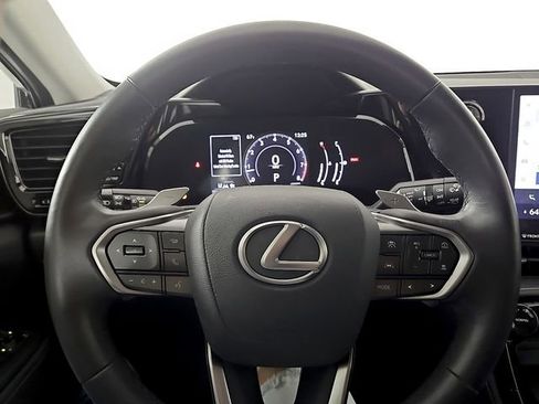 Used 2024 Lexus NX 250 FWD w/ Towing Package (2000 Lbs) image 19