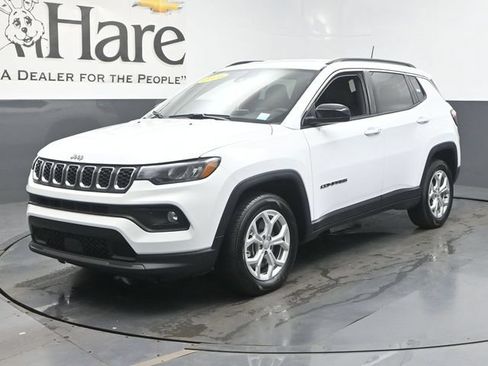Used 2024 Jeep Compass Latitude AWD/4WD image 39