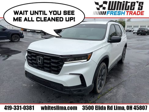 Used 2025 Honda Pilot Sport image 1