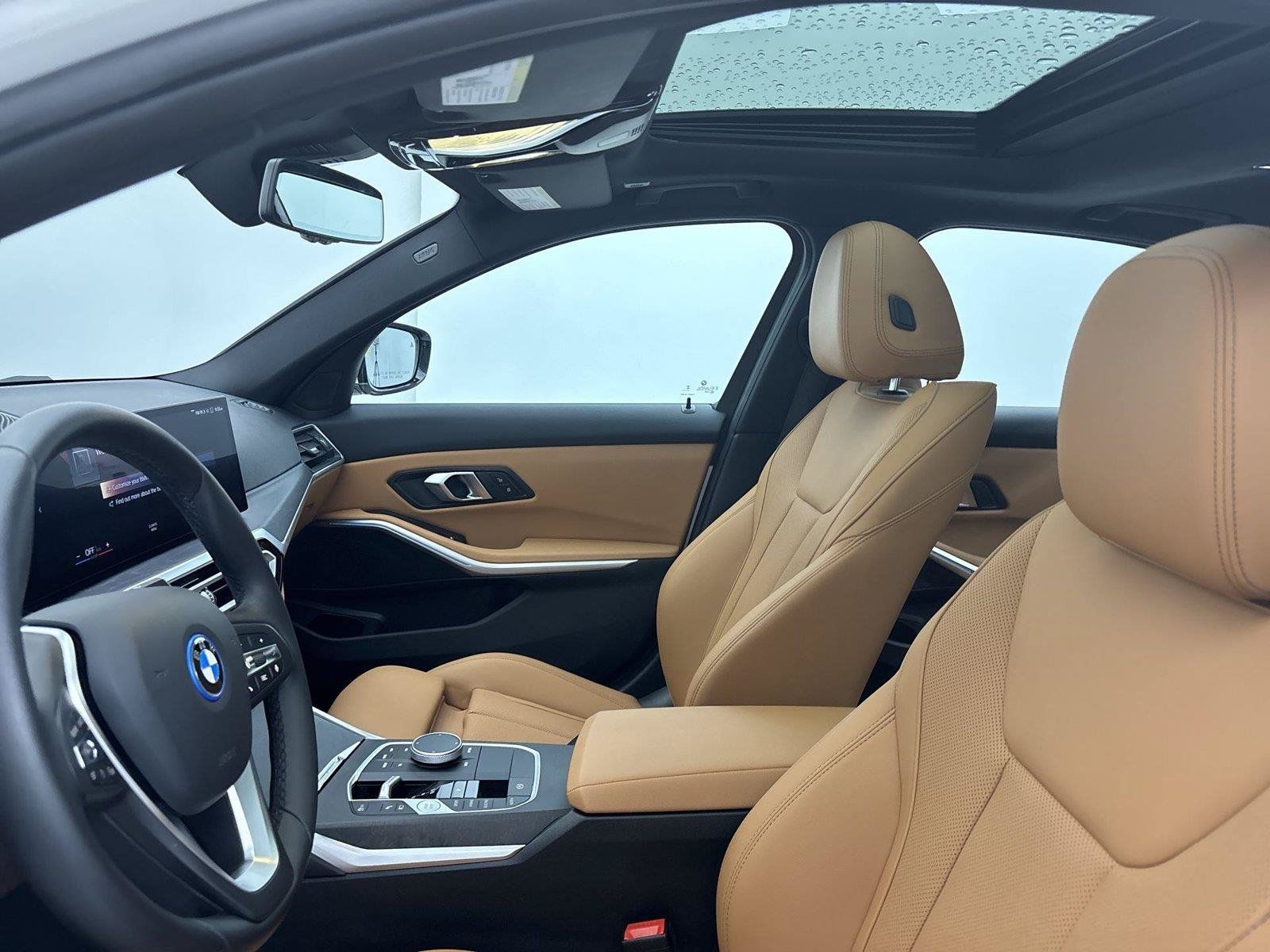 Used 2024 BMW 330e w/ Convenience Package RWD image 24