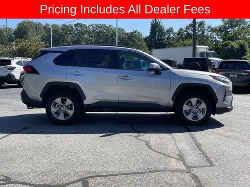Used 2025 Toyota RAV4 XLE AWD/4WD image 6