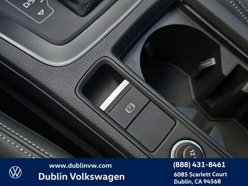 Used 2023 Audi Q3 2.0T Premium Plus w/ Premium Plus Package image 18