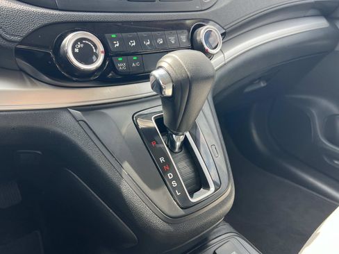 Used 2016 Honda CR-V LX image 14