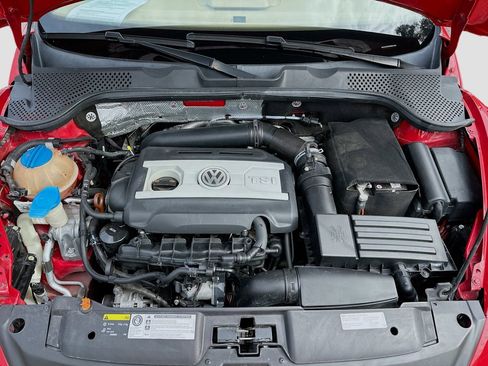 Used 2013 Volkswagen Beetle 2.0T image 31