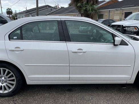 Used 2009 Mercury Milan Premier image 12