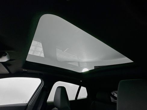 Used 2025 BMW X2 xDrive28i image 25