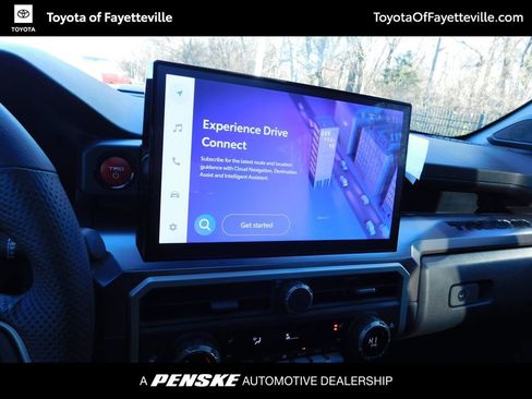 Used 2025 Toyota Tacoma TRD Sport image 8