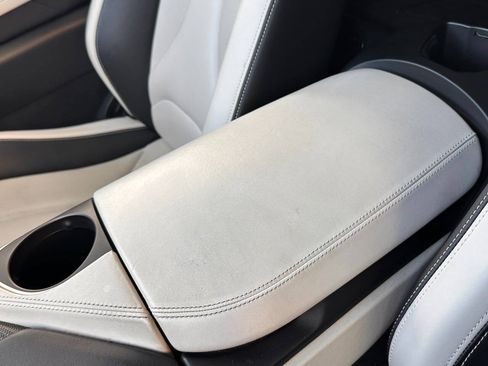 Used 2019 BMW i8 Roadster AWD/4WD image 71