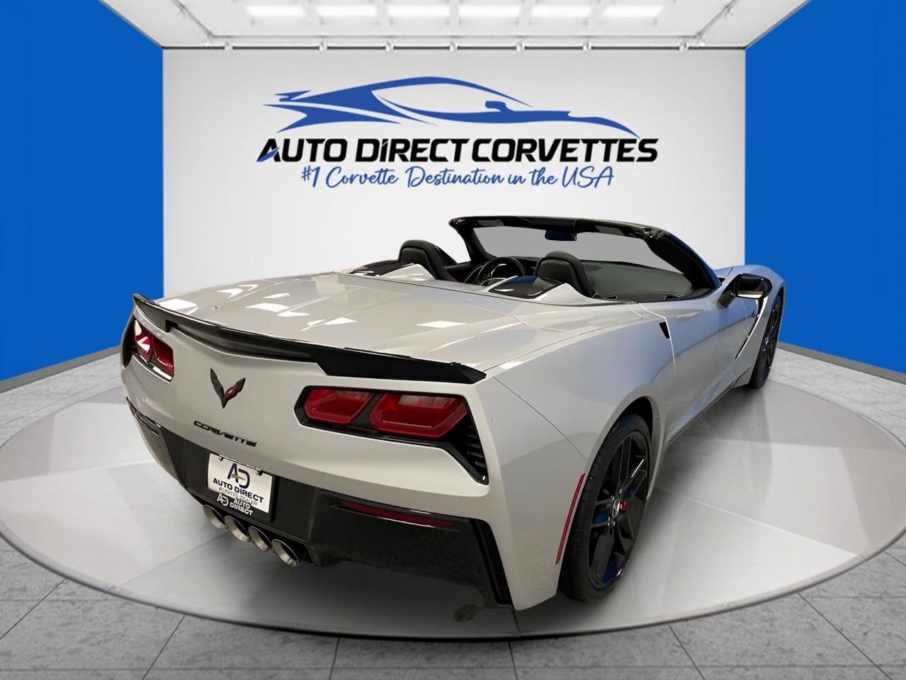 Used 2015 Chevrolet Corvette Stingray Convertible w/ 3LT Preferred Equipment Group RWD image 28