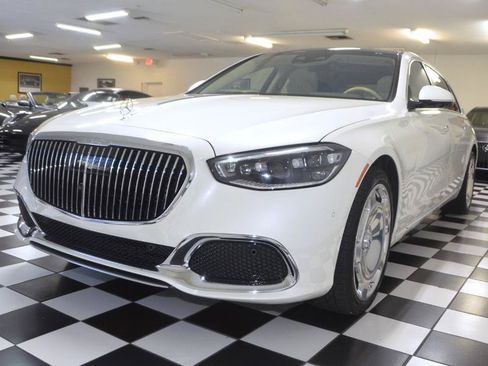 Used 2022 Mercedes-Benz Maybach S 580 4MATIC image 5