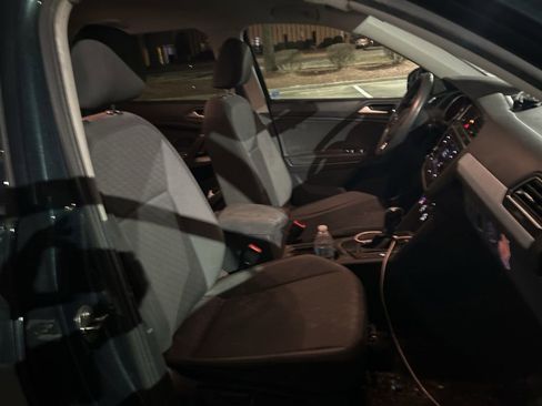 Used 2019 Volkswagen Tiguan S image 14