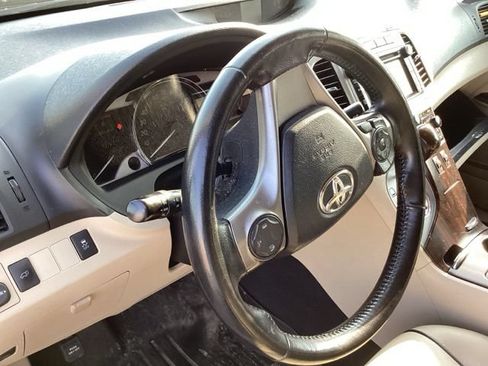Used 2013 Toyota Venza XLE AWD/4WD image 26