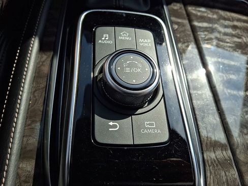 Used 2024 Nissan Armada Platinum w/ Captain's Chairs Package AWD/4WD image 25