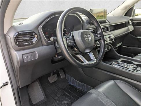Used 2023 Honda Pilot EX-L image 10