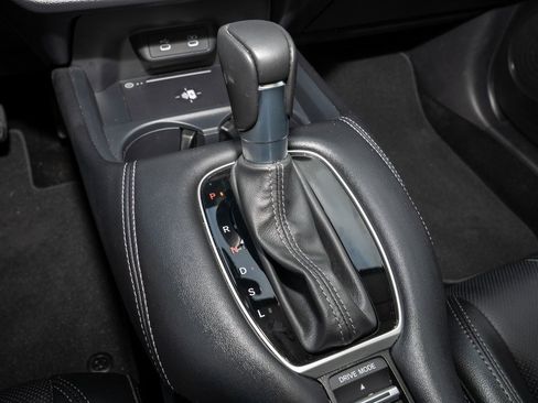 Used 2026 Honda HR-V EX-L image 17