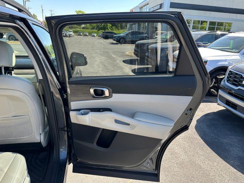Used 2023 Kia Sorento X-Line EX AWD/4WD image 22