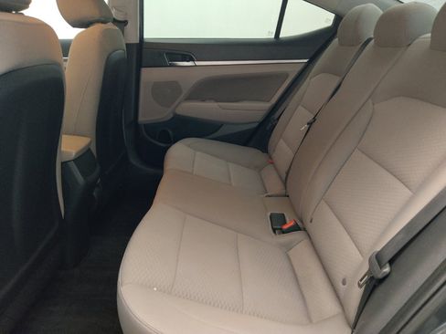 Used 2020 Hyundai Elantra SEL w/ Convenience Package (C2) FWD image 18