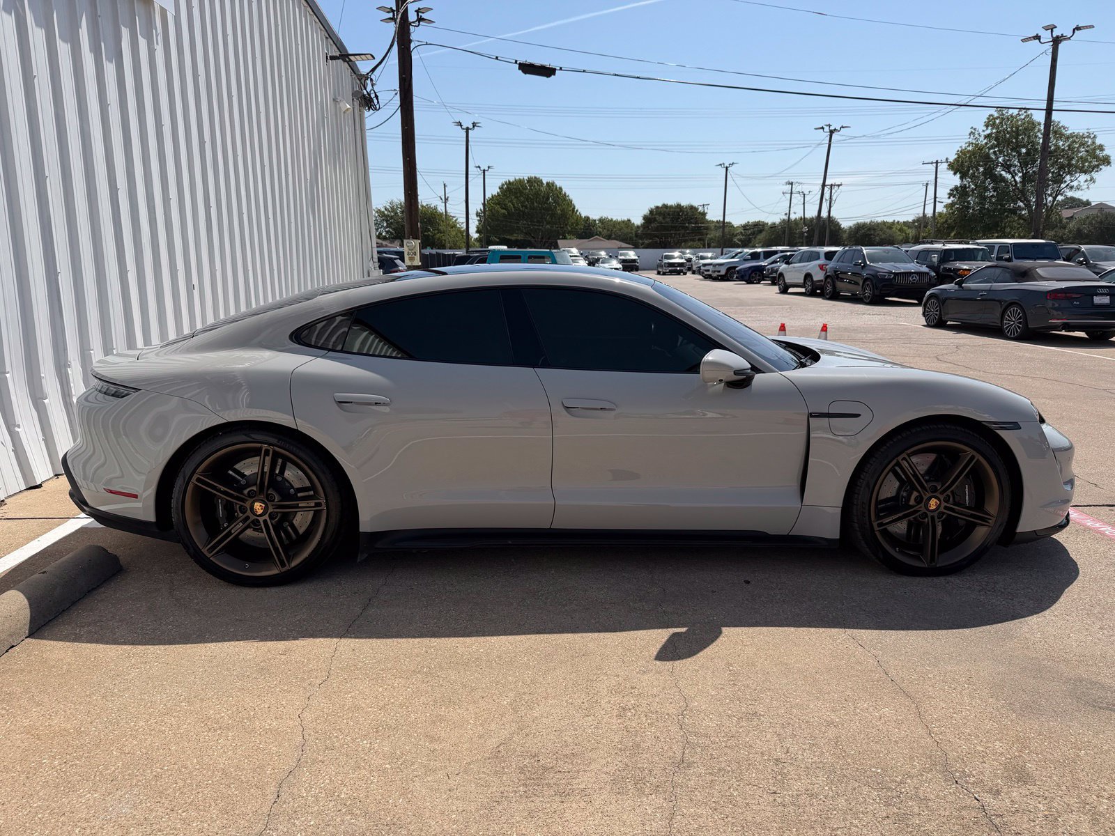 Used 2021 Porsche Taycan Turbo AWD/4WD image 9