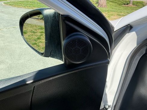 Used 2017 Toyota Corolla SE image 17